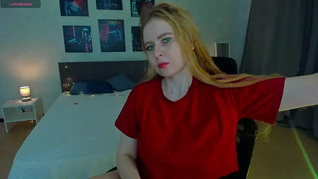 Shiny Liss online show from April 28, 2026, 1:37 am