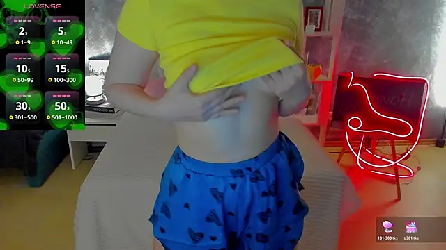 Snapshot of Shiny_Liss chatting on May 16, 2026, 1:37 am Shiny Liss online show from May 16, 2026, 1:37 am