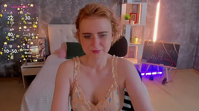 Shiny Liss online show from July 5, 2026, 1:21 am
