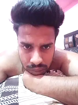 Snapshot of Decentlover67 chatting on June 22, 2026, 8:33 am Decentlover67 online show from June 22, 2026, 8:33 am