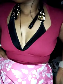 hotmiki online show from April 30, 2026, 7:48 am