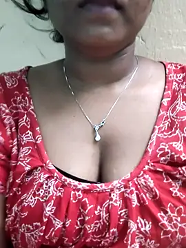hotmiki online show from June 27, 2026, 7:42 pm