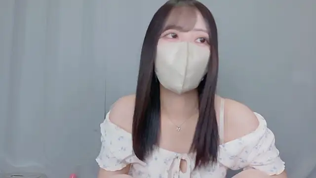 Sakura sweety  online show from July 18, 2026, 1:36 am