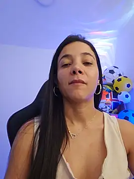 miaeyex online show from June 15, 2026, 2:28 pm