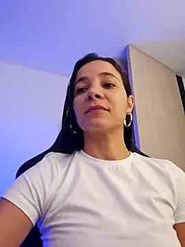 miaeyex online show from April 21, 2026, 12:01 pm