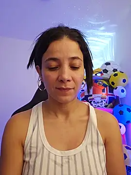miaeyex online show from June 13, 2026, 12:03 pm