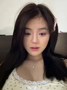 Snapshot of Sweet20-20 chatting on July 21, 2026, 3:35 pm Sweet20-20 online show from July 21, 2026, 3:35 pm