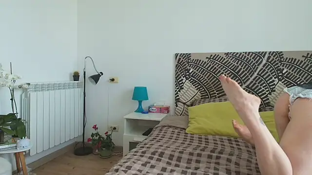 IreneBlue  online show from May 12, 2026, 7:49 am