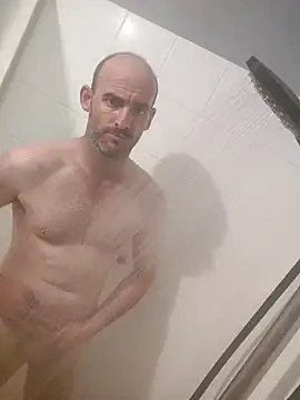 j3rkin4u86 online show from April 28, 2026, 10:52 am