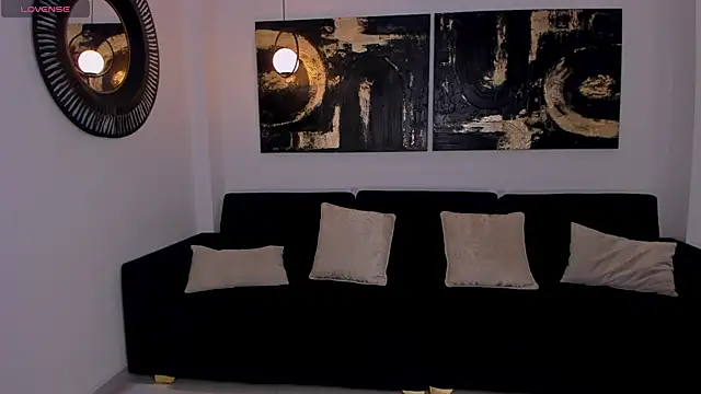 ArianaNova online show from July 10, 2026, 2:22 am