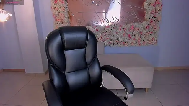 Snapshot of ArianaNova chatting on May 9, 2026, 2:48 am ArianaNova online show from May 9, 2026, 2:48 am