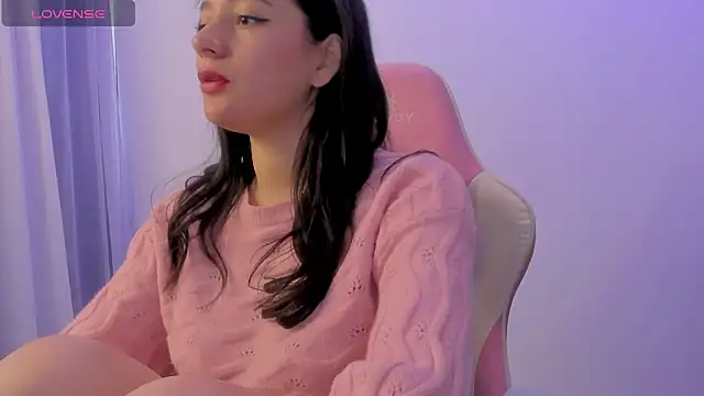 Snapshot of KittyFeet1 chatting on April 27, 2026, 10:19 pm KittyFeet1 online show from April 27, 2026, 10:19 pm