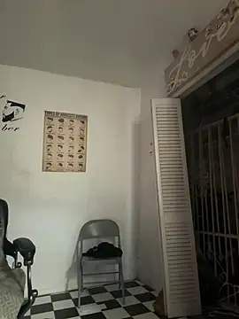 TSROYALE7527 online show from March 18, 2026, 11:16 pm