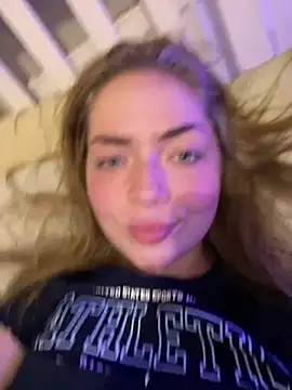 ohitsclarafox online show from June 12, 2026, 1:36 am