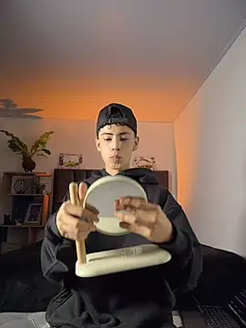 SebastianReed  online show from April 3, 2026, 2:07 am