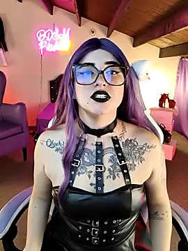 LilithDark666 online show from May 6, 2026, 1:26 pm