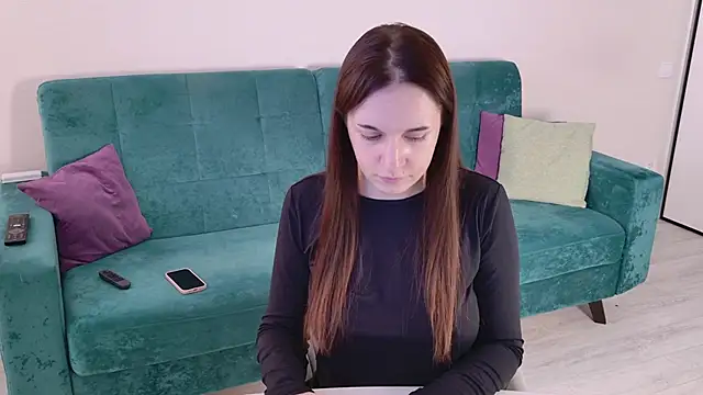 Snapshot of Ola_Queen chatting on April 15, 2026, 5:13 am Ola Queen online show from April 15, 2026, 5:13 am