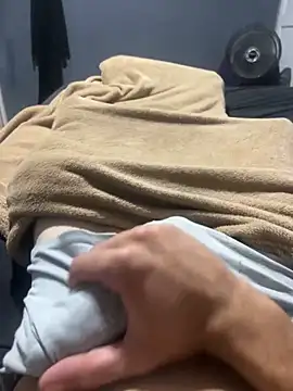 SnowyChimney48 online show from April 18, 2026, 9:04 pm