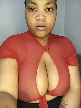 BeverlyQueen15 online show from June 24, 2026, 6:50 pm