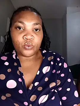 BeverlyQueen15 online show from April 9, 2026, 9:10 pm