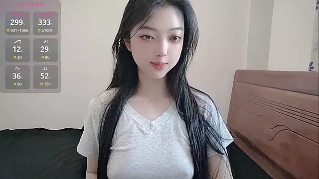 Snapshot of oblakitty_ chatting on May 5, 2026, 12:46 am oblakitty online show from May 5, 2026, 12:46 am