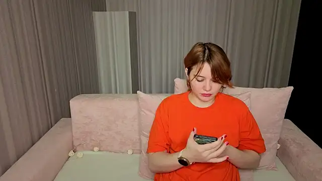 Snapshot of ElizabethRedWings chatting on March 21, 2026, 7:53 am ElizabethRedWings online show from March 21, 2026, 7:53 am