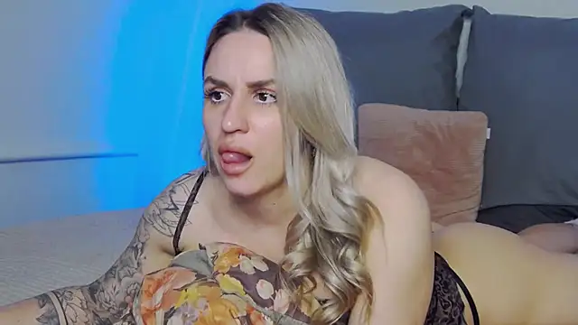 Snapshot of sexy_fuzzy_socks chatting on March 16, 2026, 5:44 am sexy fuzzy socks online show from March 16, 2026, 5:44 am