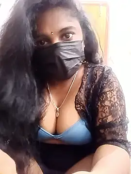 Shriya78670 online show from March 18, 2026, 9:56 am