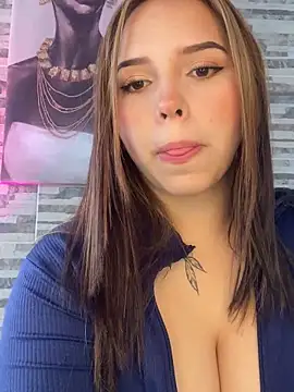 Snapshot of lunacandy_0 chatting on April 14, 2026, 4:23 pm lunacandy 0 online show from April 14, 2026, 4:23 pm
