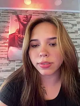 Snapshot of lunacandy_0 chatting on May 20, 2026, 7:22 pm lunacandy 0 online show from May 20, 2026, 7:22 pm