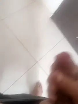 Snapshot of pololoco333777 chatting on April 10, 2026, 5:31 pm pololoco333777 online show from April 10, 2026, 5:31 pm