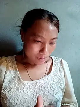 Snapshot of Leiley_98 chatting on July 10, 2026, 5:40 am Leiley 98 online show from July 10, 2026, 5:40 am