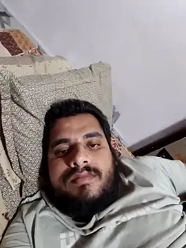 Snapshot of shubham19988 chatting on April 7, 2026, 5:15 pm shubham19988 online show from April 7, 2026, 5:15 pm