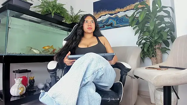 Snapshot of lia_lovelly01 chatting on July 1, 2026, 7:25 pm lia lovelly01 online show from July 1, 2026, 7:25 pm