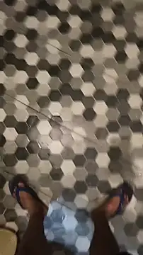 xyz 2giT online show from March 25, 2026, 5:23 pm