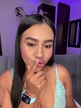 Snapshot of AlisonBeltran1 chatting on May 28, 2026, 5:26 am AlisonBeltran1 online show from May 28, 2026, 5:26 am