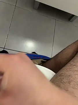 Snapshot of maxhot695 chatting on March 29, 2026, 12:34 am maxhot695 online show from March 29, 2026, 12:34 am