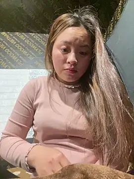 Snapshot of chipchip-cute chatting on March 16, 2026, 9:02 am chipchip-cute online show from March 16, 2026, 9:02 am