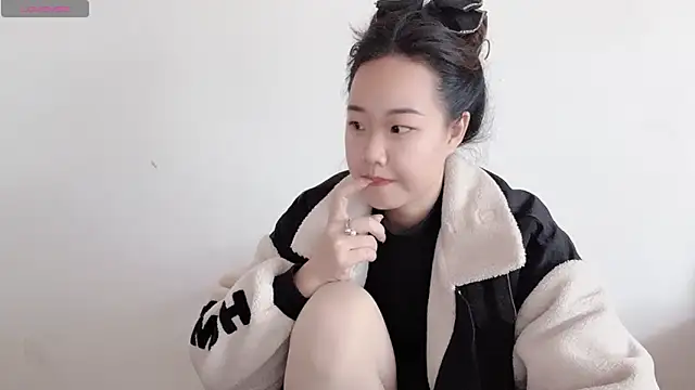 Yueyue-788 online show from March 21, 2026, 7:53 am