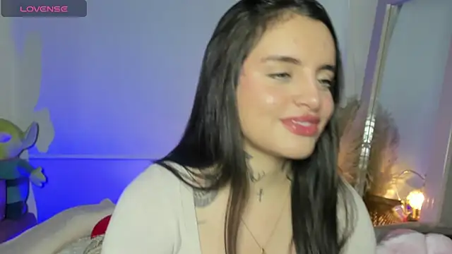 angelinesmith  online show from June 6, 2026, 1:22 am