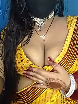 Snapshot of Miss_roohi chatting on August 4, 2026, 6:07 am Miss roohi online show from August 4, 2026, 6:07 am
