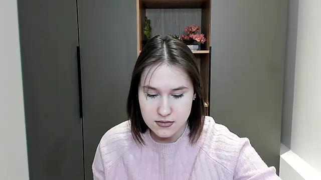 CarlotaLofing online show from March 19, 2026, 5:29 am