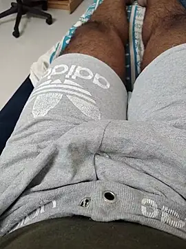 Snapshot of smalldisk chatting on March 16, 2026, 4:10 pm smalldisk online show from March 16, 2026, 4:10 pm