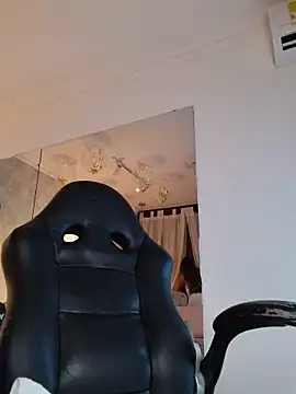 Snapshot of SERENAA__ chatting on March 21, 2026, 3:30 am SERENAA online show from March 21, 2026, 3:30 am