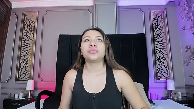 Snapshot of dulce_girls chatting on August 6, 2026, 11:38 am dulce girls online show from August 6, 2026, 11:38 am