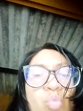 LatinSquirtBaby online show from May 25, 2026, 1:21 pm
