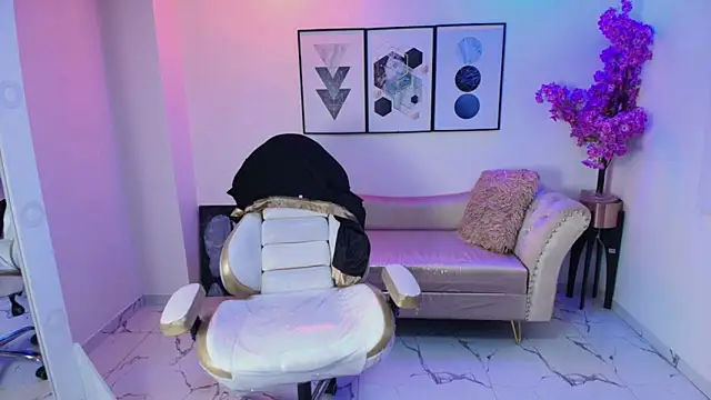 Kitty  meow online show from May 10, 2026, 12:20 pm