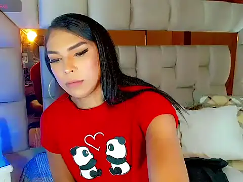 big sexy girl01 online show from April 22, 2026, 11:33 pm