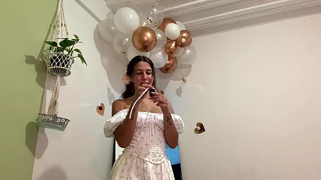 Julieta Jol online show from June 17, 2026, 2:49 pm