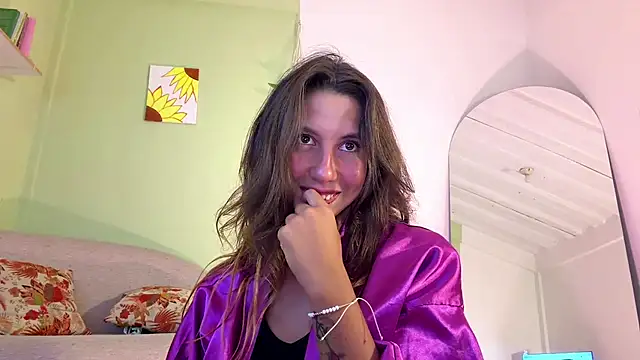 Julieta Jol online show from August 3, 2026, 2:45 pm
